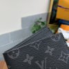 LV 可放相片短銀包